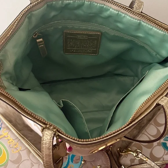 Coach poppy bundle Tote with Colorful Accents - Picture 5 of 6